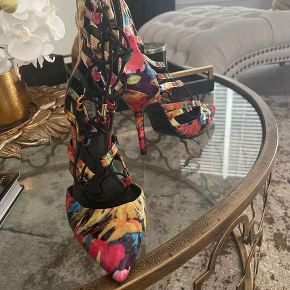 Steve Madden multi color tie up ankle heels never worn size 8 or 8 1/2 - Picture 5 of 5
